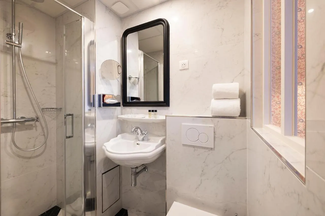 פריז Hotel Du Champ De Mars