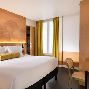 Wyld Saint Germain Hotel